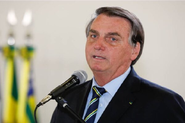 Presidente Bolsonaro deve recorrer novamente ao STF contra medidas restritivas impostas por governadores e prefeitos