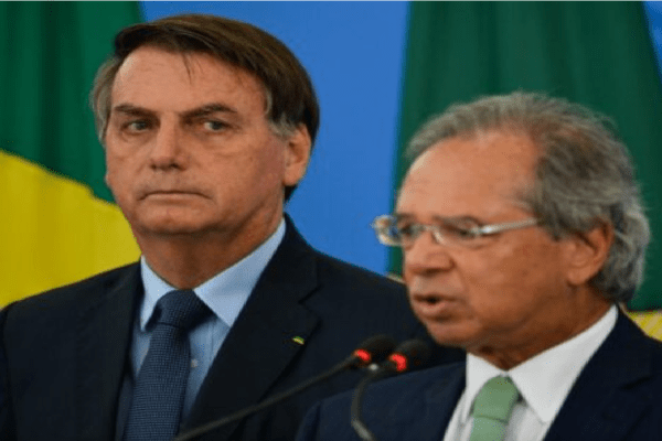 Bolsonaro deve anunciar nesta semana renovação por mais três meses do Auxílio Emergencial, afirma Guedes