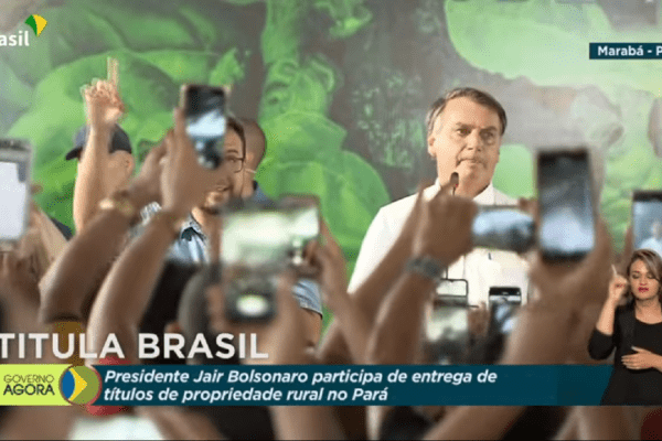 Em discurso no Pará, Bolsonaro elogia Silas Malafaia: "Um gigante, homem de fé, que tem, além de Deus no coração, ele o tem nas cores verde e amarela."