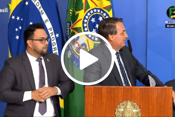 Paulo Guedes arrumará recursos para o voto auditável, diz Bolsonaro