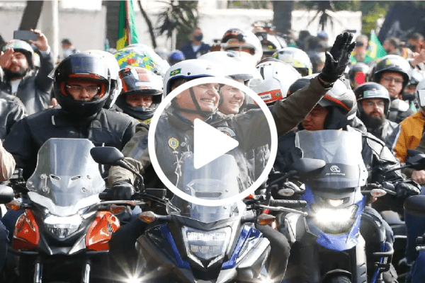 Bolsonaro comemora faturamento com motos no 1º semestre de 2021: "A gente tá ajudando a produção de moto"