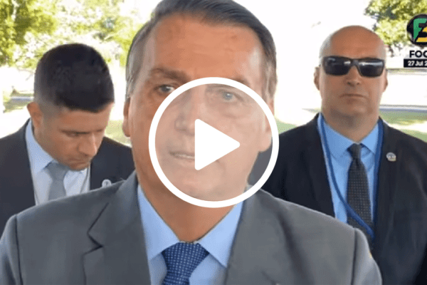 Bolsonaro sobre veto a PL sobre tratamento de câncer: "O parlamentar não indicou a fonte de custeio"