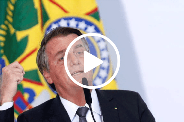 Em entrevista, Bolsonaro disse que “Foram pagos mais do que 10 anos de Bolsa Família só em 2020”