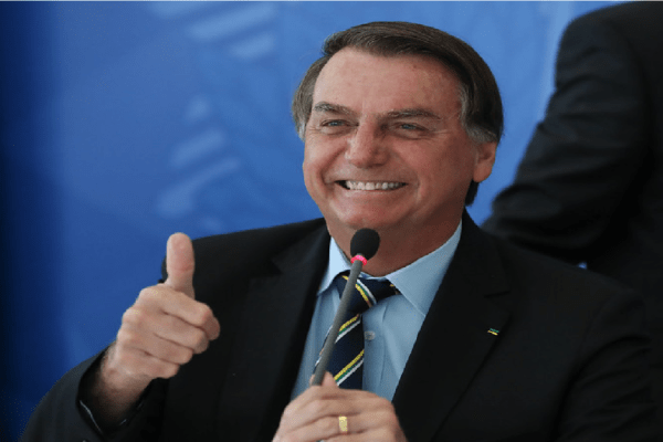 Bolsonaro decide vetar Fundão Eleitoral de R$ 5,7 bilhões