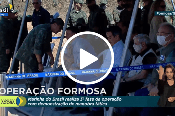 Bolsonaro participa da Operação Formosa, evento de treinamento militar da Marina, em Goiás