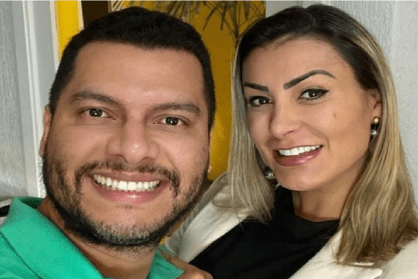 Em rede social, Urach defende Bolsonaro e rebate Anitta