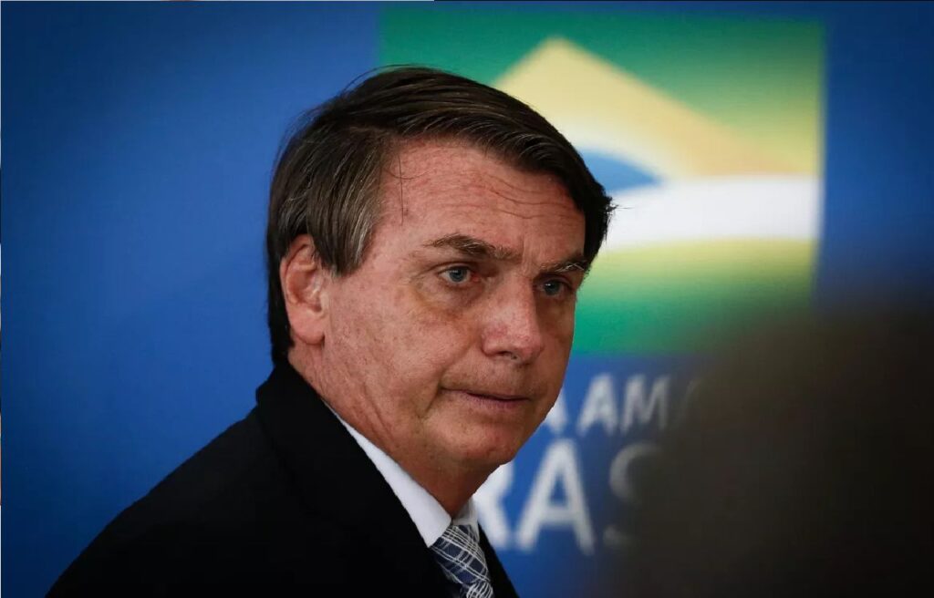 Bolsonaro: "Ou eu falo o que os caras querem ou abrem inquérito contra mim"