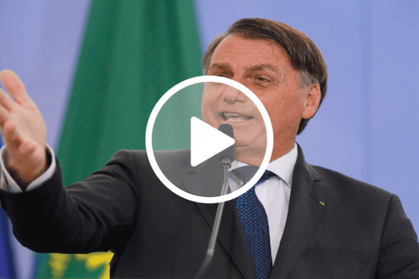 Bolsonaro diz que não tem ‘superpoderes para levantar espada e resolver as coisas’ e joga a bola para o povo