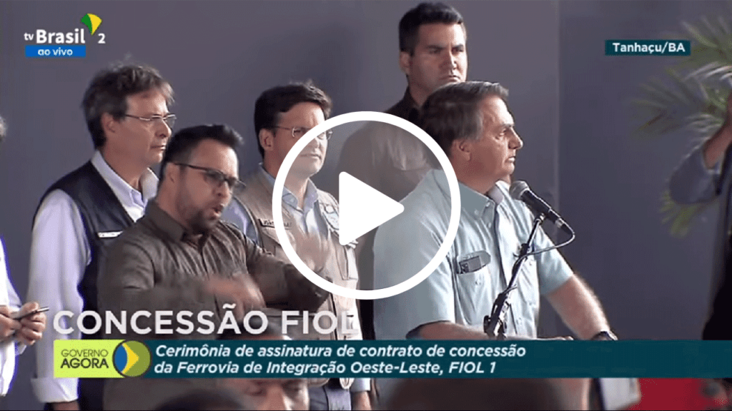 Bolsonaro: ‘Se alguém quiser jogar fora das quatro linhas da Constituição, nós mostraremos que poderemos fazer também’