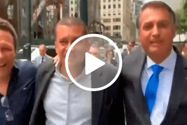 Em Nova York, Bolsonaro aparece ao lado do mestre em jiu-jitsu Renzo Gracie