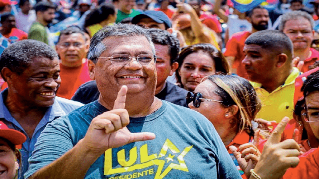 Flávio Dino diz que Lula vai desocupar acampamentos em frente a quartéis