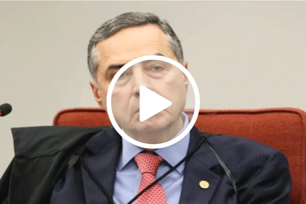 Eduardo Bolsonaro critica ativismo de juízes sobre causas