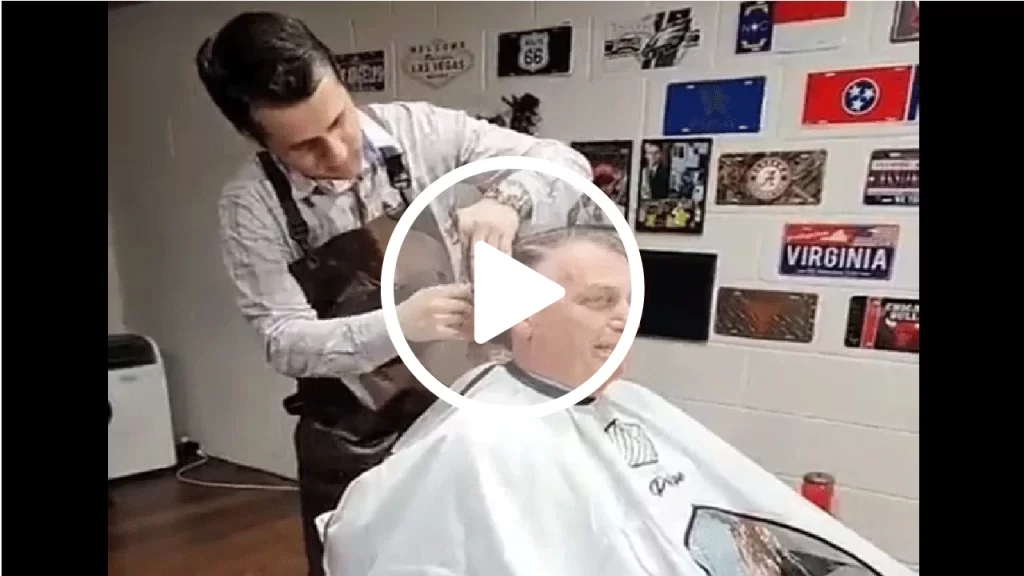 Bolsonaro faz live cortando o cabelo e fala sobre combustíveis