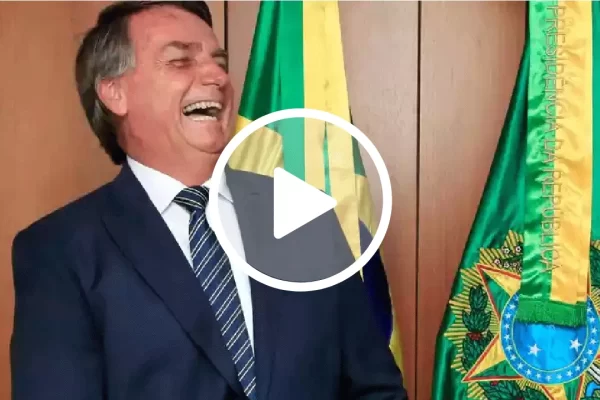 Bolsonaro volta ao Brasil com motociatas pelo Nordeste em abril